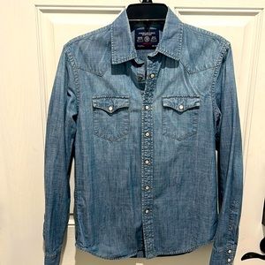 American eagle pearl jean shirt XS